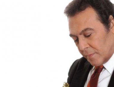 Νέο πρόβλημα υγείας για τον Τόλη Βοσκόπουλο- Πότε θα επιστρέψει στο θεάτρο (φωτο)